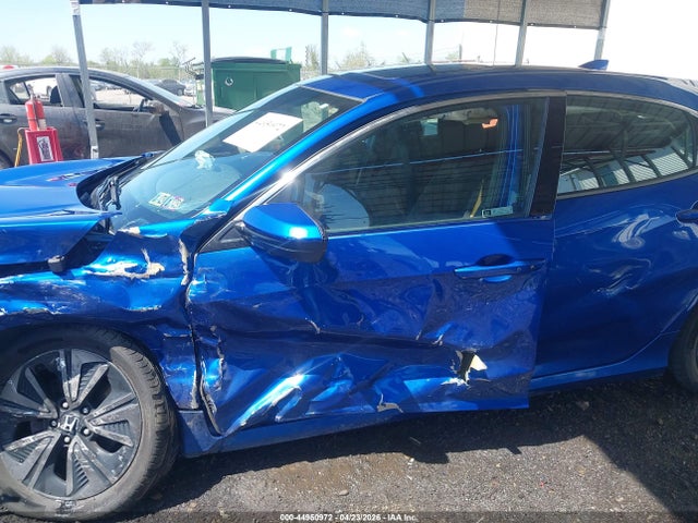 44950972 :رقم المزاد ، SHHFK7H68KU401403 vin ، 2019 Honda Civic Ex مزاد بيع