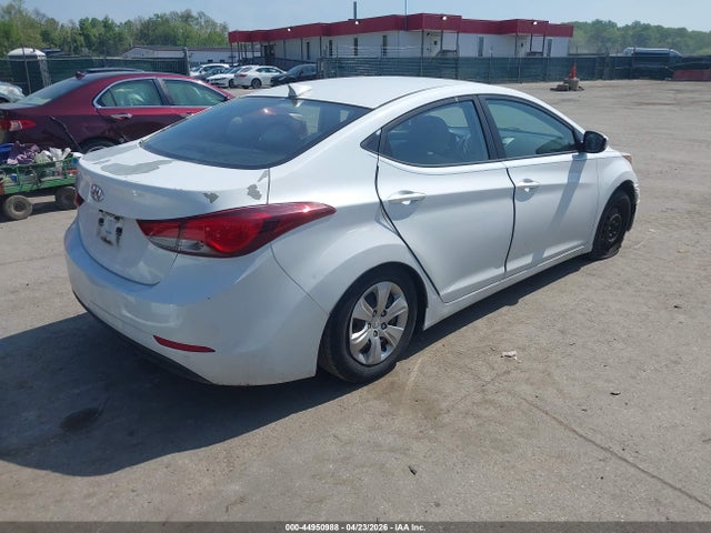Продажа на аукционе авто 2016 Hyundai Elantra Se, vin: 5NPDH4AE8GH756717, номер лота: 44950988