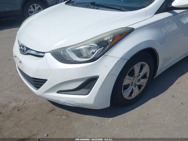 Продажа на аукционе авто 2016 Hyundai Elantra Se, vin: 5NPDH4AE8GH756717, номер лота: 44950988