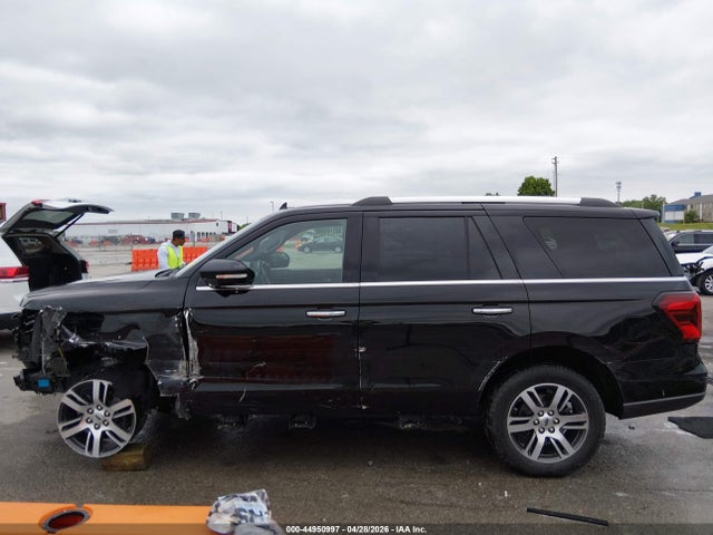 Продажа на аукционе авто 2022 Ford Expedition Limited, vin: 1FMJU2AT1NEA41658, номер лота: 44950997