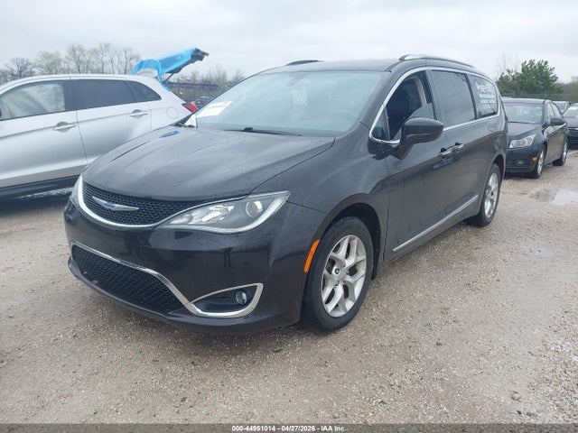 2018 Chrysler Pacifica Touring L Plus მანქანა იყიდება აუქციონზე, vin: 2C4RC1EG2JR315920, აუქციონის ნომერი: 44951014