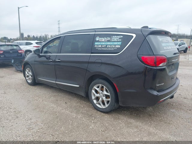 2018 Chrysler Pacifica Touring L Plus მანქანა იყიდება აუქციონზე, vin: 2C4RC1EG2JR315920, აუქციონის ნომერი: 44951014