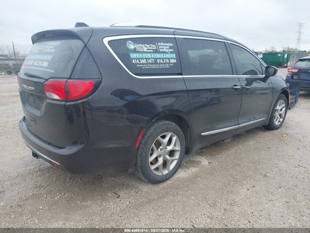 2018 Chrysler Pacifica Touring L Plus მანქანა იყიდება აუქციონზე, vin: 2C4RC1EG2JR315920, აუქციონის ნომერი: 44951014