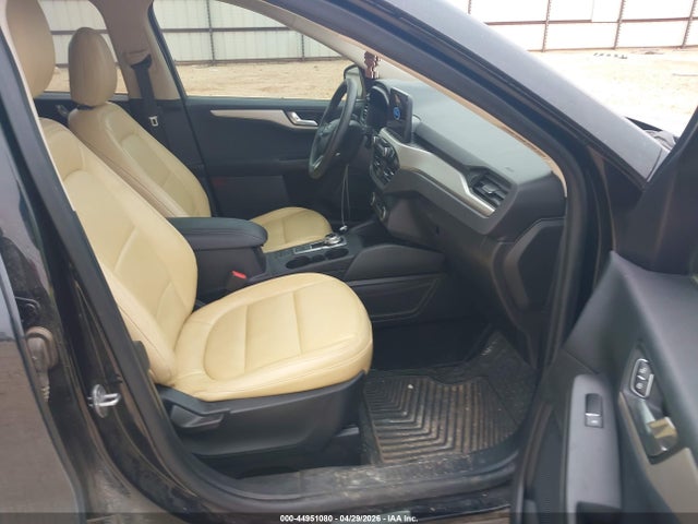 2020 Ford Escape Se მანქანა იყიდება აუქციონზე, vin: 1FMCU0G68LUB02750, აუქციონის ნომერი: 44951080