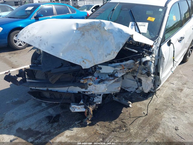 Продаж на аукціоні авто 2022 Volvo Xc60 B6 R-design, vin: YV4062RM5N1071144, номер лоту: 44951098