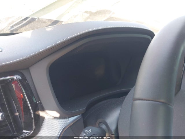 Продаж на аукціоні авто 2022 Volvo Xc60 B6 R-design, vin: YV4062RM5N1071144, номер лоту: 44951098