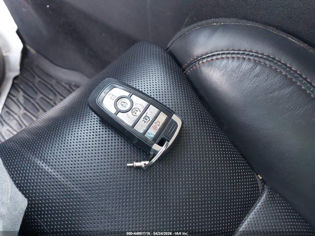 Продажа на аукционе авто 2023 Lincoln Aviator Reserve, vin: 5LM5J7XC7PGL22687, номер лота: 44951116