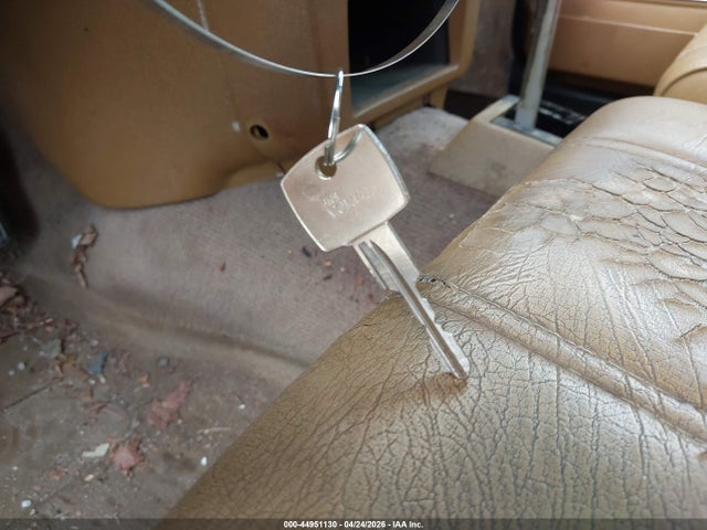 1988 Volvo 245 Dl/gl მანქანა იყიდება აუქციონზე, vin: YV1AX8853J1788938, აუქციონის ნომერი: 44951130