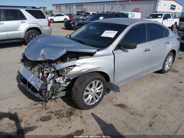 Nissan Altima 2.5 S 2014 1N4AL3AP4EC151444 Image 2