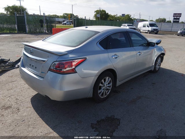 Nissan Altima 2.5 S 2014 1N4AL3AP4EC151444 Image 4