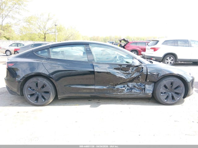 Tesla Model 3 Long Range Dual Motor All-wheel Drive 2024 5YJ3E1EB9RF735461 Image 13