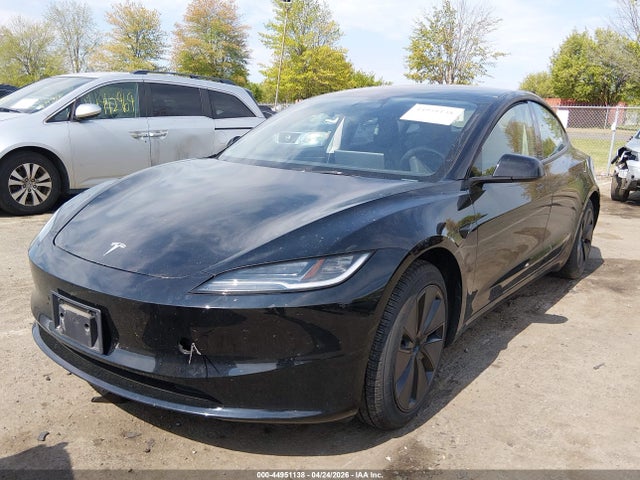 Tesla Model 3 Long Range Dual Motor All-wheel Drive 2024 5YJ3E1EB9RF735461 Image 2