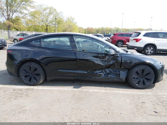 Tesla Model 3 Long Range Dual Motor All-wheel Drive 2024 5YJ3E1EB9RF735461 Image 6