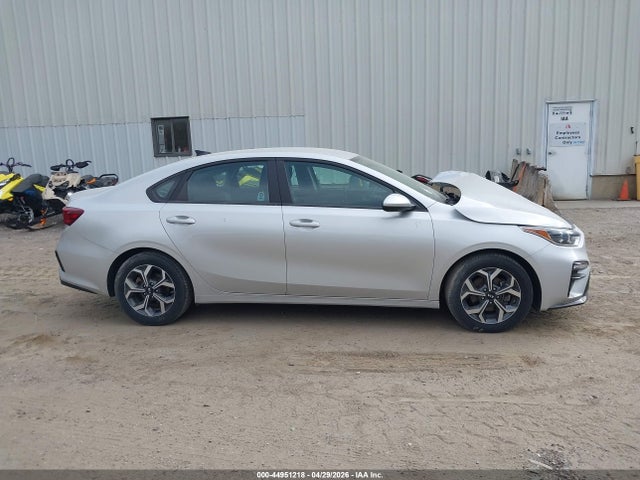 2020 Kia Forte Lxs მანქანა იყიდება აუქციონზე, vin: 3KPF24AD2LE223570, აუქციონის ნომერი: 44951218