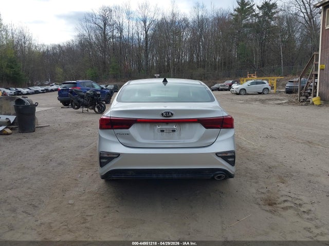 2020 Kia Forte Lxs მანქანა იყიდება აუქციონზე, vin: 3KPF24AD2LE223570, აუქციონის ნომერი: 44951218