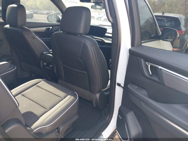 Продажа на аукционе авто 2025 Buick Enclave Preferred Fwd, vin: 5GAEVARS3SJ119127, номер лота: 44951225