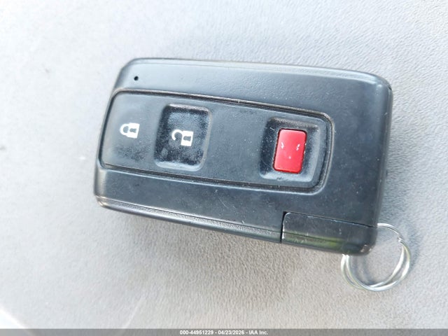 44951229 :رقم المزاد ، JTDKB20U457004536 vin ، 2005 Toyota Prius مزاد بيع