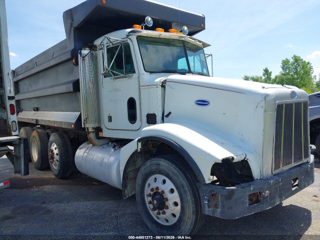 Auction sale of the 2000 Peterbilt 385, vin: 1NPGLU9X3YN522433, lot number: 44951273