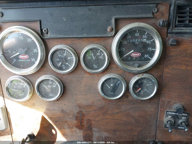 Aukcja sprzedaży 2000 Peterbilt 385, vin: 1NPGLU9X3YN522433, numer aukcji: 44951273