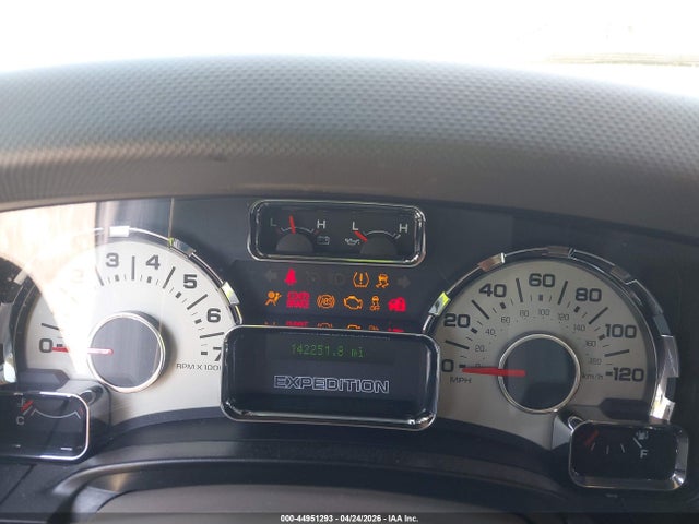 44951293 :رقم المزاد ، 1FMJU2A54DEF41281 vin ، 2013 Ford Expedition Limited مزاد بيع
