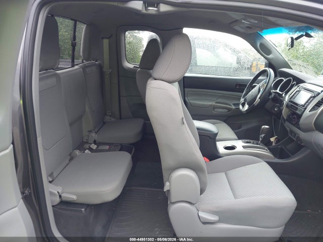 Продажа на аукционе авто 2015 Toyota Tacoma Base V6, vin: 5TFUU4EN0FX130197, номер лота: 44951302
