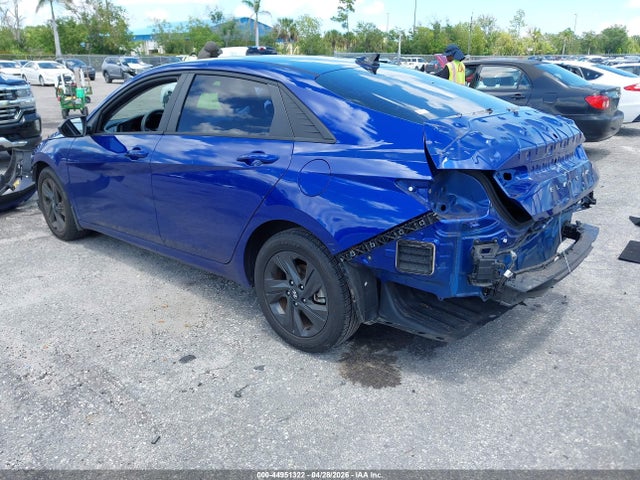 Продажа на аукционе авто 2022 Hyundai Elantra Sel, vin: KMHLM4AG4NU271739, номер лота: 44951322