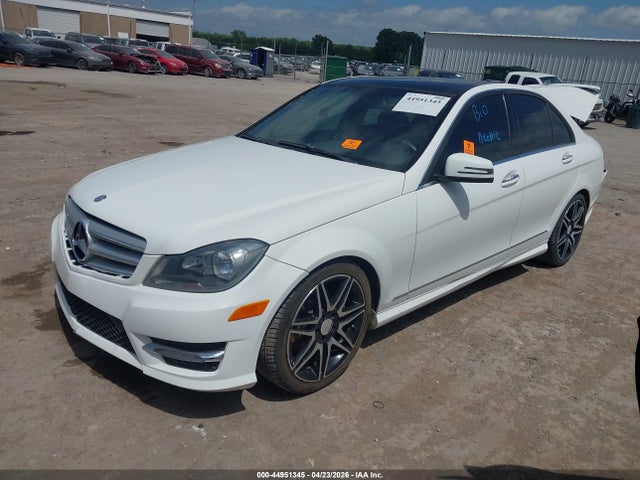 44951345 :رقم المزاد ، WDDGF4HB1DA777187 vin ، 2013 Mercedes-benz C 250 Sport مزاد بيع