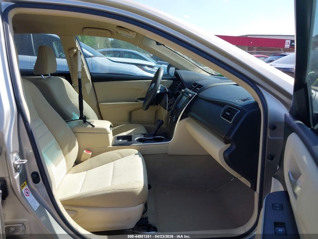 Продажа на аукционе авто 2017 Toyota Camry Le, vin: 4T1BF1FK5HU325233, номер лота: 44951351