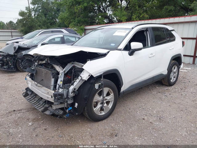 44951366 :رقم المزاد ، 2T3W1RFV9MW128883 vin ، 2021 Toyota Rav4 Xle مزاد بيع