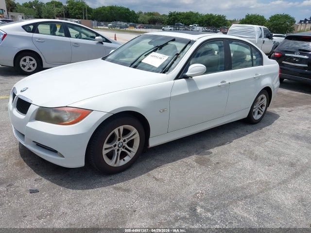 Продажа на аукционе авто 2008 Bmw 328i, vin: WBAVA37518NL52151, номер лота: 44951387