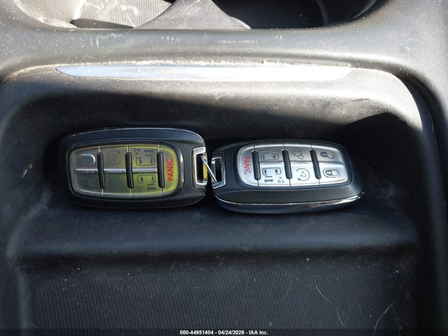 Продажа на аукционе авто 2020 Chrysler Voyager Lxi, vin: 2C4RC1DG1LR257433, номер лота: 44951404