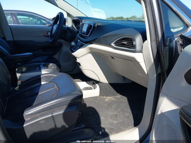 Продажа на аукционе авто 2020 Chrysler Voyager Lxi, vin: 2C4RC1DG1LR257433, номер лота: 44951404