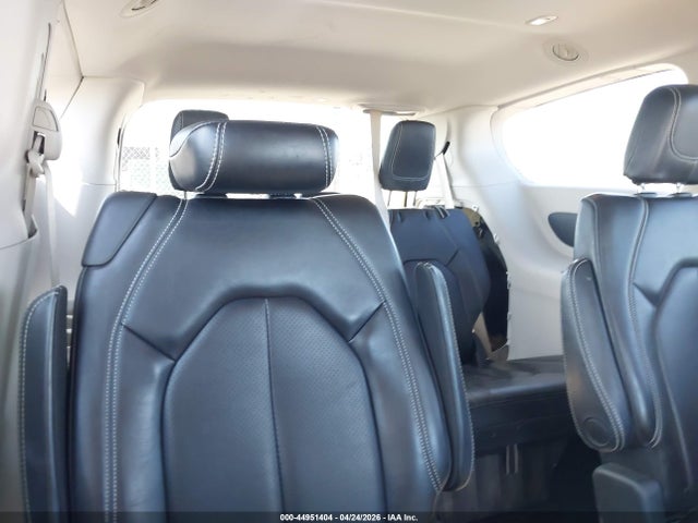 Продажа на аукционе авто 2020 Chrysler Voyager Lxi, vin: 2C4RC1DG1LR257433, номер лота: 44951404