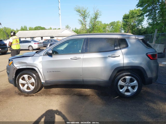 Продаж на аукціоні авто 2018 Jeep Compass Latitude Fwd, vin: 3C4NJCBB6JT186652, номер лоту: 44951488