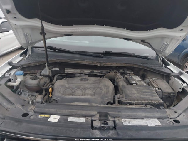 2018 Volkswagen Tiguan 2.0t Se/2.0t Sel მანქანა იყიდება აუქციონზე, vin: 3VV3B7AX7JM005840, აუქციონის ნომერი: 44951495