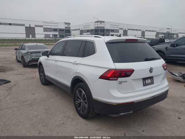 2018 Volkswagen Tiguan 2.0t Se/2.0t Sel მანქანა იყიდება აუქციონზე, vin: 3VV3B7AX7JM005840, აუქციონის ნომერი: 44951495