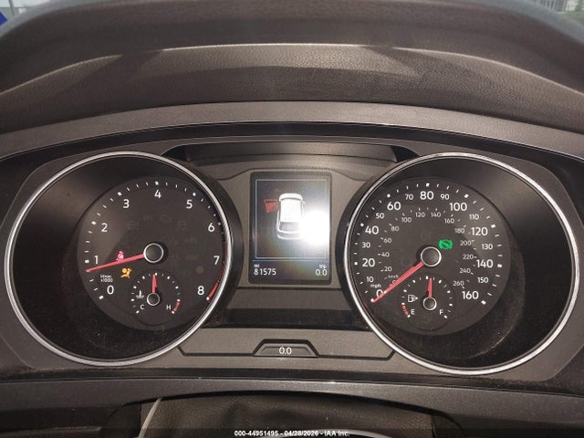 2018 Volkswagen Tiguan 2.0t Se/2.0t Sel მანქანა იყიდება აუქციონზე, vin: 3VV3B7AX7JM005840, აუქციონის ნომერი: 44951495