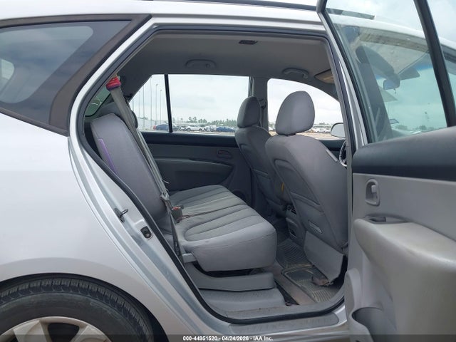 44951520 :رقم المزاد ، KNAFG525977037283 vin ، 2007 Kia Rondo Lx مزاد بيع