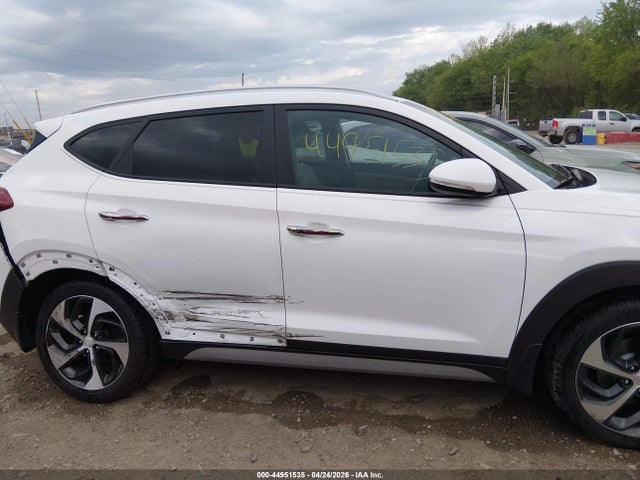 2017 Hyundai Tucson Limited მანქანა იყიდება აუქციონზე, vin: KM8J3CA20HU376503, აუქციონის ნომერი: 44951535
