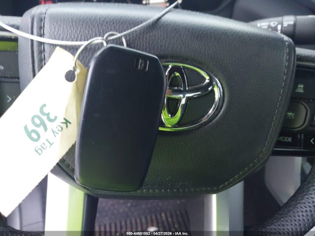 5TFNA5DB1NX014998 Toyota Tundra Platinum
