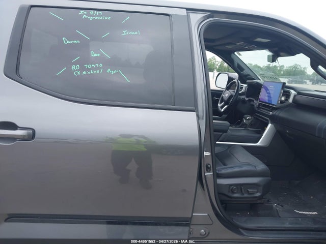 5TFNA5DB1NX014998 Toyota Tundra Platinum