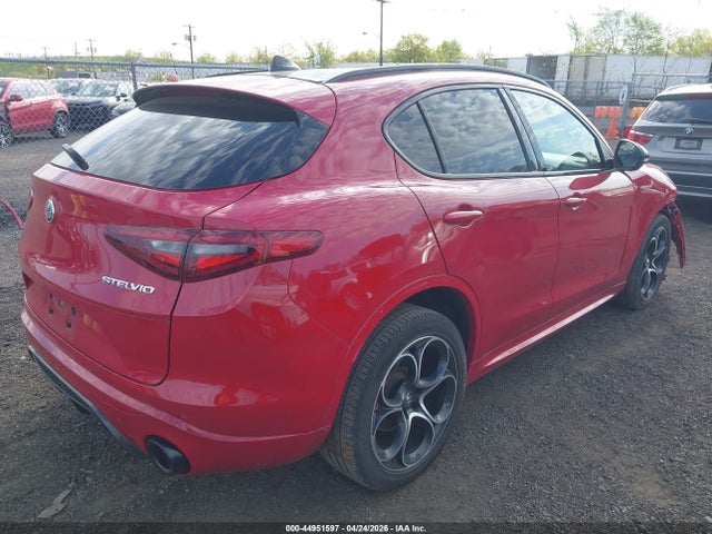 2022 Alfa Romeo Stelvio Veloce Ti Awd მანქანა იყიდება აუქციონზე, vin: ZASPAKBN6N7D42509, აუქციონის ნომერი: 44951597