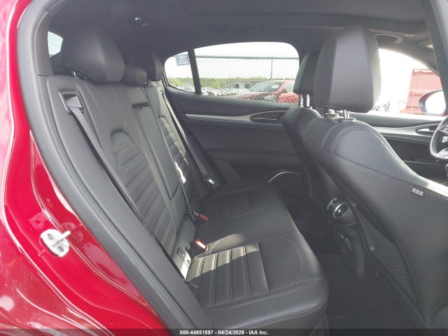 2022 Alfa Romeo Stelvio Veloce Ti Awd მანქანა იყიდება აუქციონზე, vin: ZASPAKBN6N7D42509, აუქციონის ნომერი: 44951597