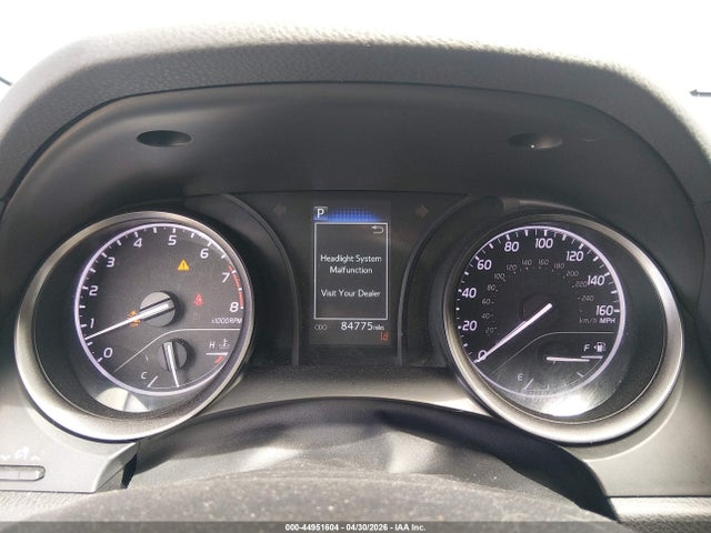 44951604 :رقم المزاد ، 4T1G11AK2MU587636 vin ، 2021 Toyota Camry Se مزاد بيع