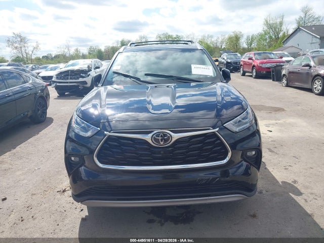 2025 Toyota Highlander Hybrid Platinum მანქანა იყიდება აუქციონზე, vin: 5TDEBRCH9SS655621, აუქციონის ნომერი: 44951611