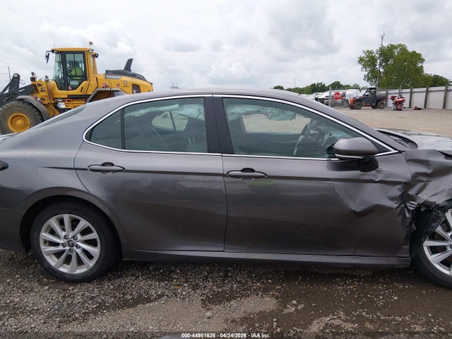 Продаж на аукціоні авто 2023 Toyota Camry Le, vin: 4T1R11AK7PU084150, номер лоту: 44951628