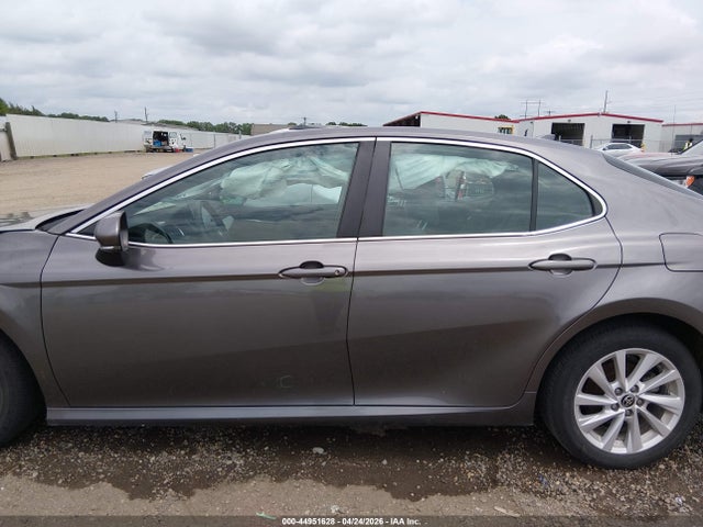 Продаж на аукціоні авто 2023 Toyota Camry Le, vin: 4T1R11AK7PU084150, номер лоту: 44951628