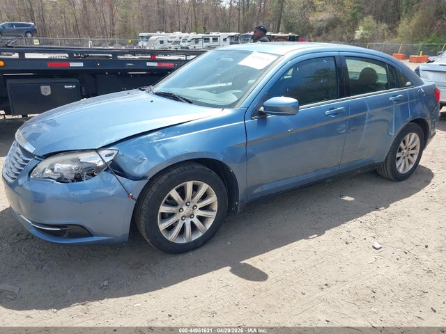 2011 Chrysler 200 Touring მანქანა იყიდება აუქციონზე, vin: 1C3BC1FBXBN593083, აუქციონის ნომერი: 44951631