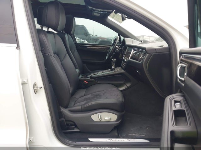 Продаж на аукціоні авто 2020 Porsche Macan S, vin: WP1AB2A57LLB32842, номер лоту: 44951638