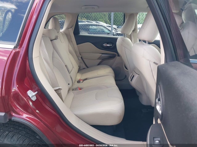 44951663 :رقم المزاد ، 1C4PJMCB2KD469053 vin ، 2019 Jeep Cherokee Latitude 4x4 مزاد بيع